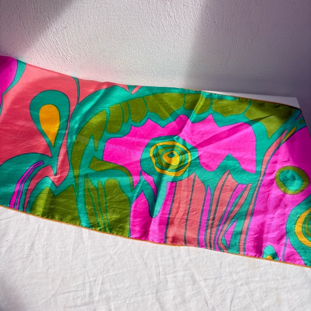 Vintage 60s Mod-Century Modern MCM Abstract Groovy Silk Feel Rectangular Scarf - Picture 11 of 17